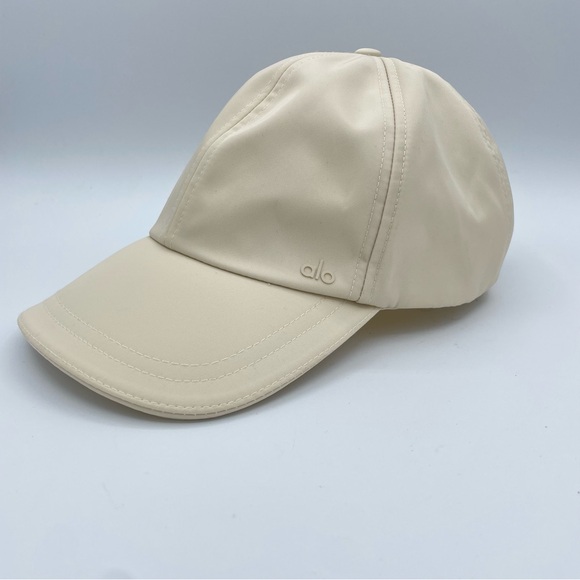 ALO Yoga Accessories - NWOT ALO Satin Off-Duty Cap OS Cream Beige